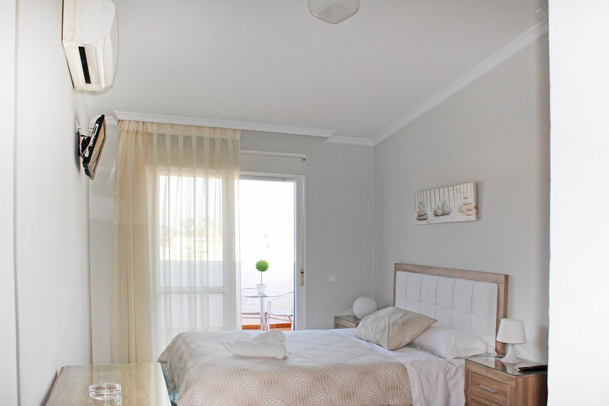 Hostal Acemar マルベーリャ エクステリア 写真